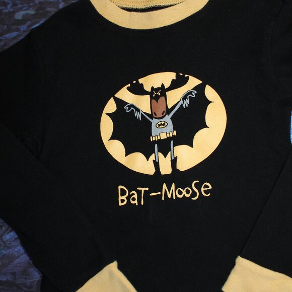 Lazy One Boys Black Gold Bat-Moose Long Sleeve Pajama Top SIZE 8 - Picture 4 of 8